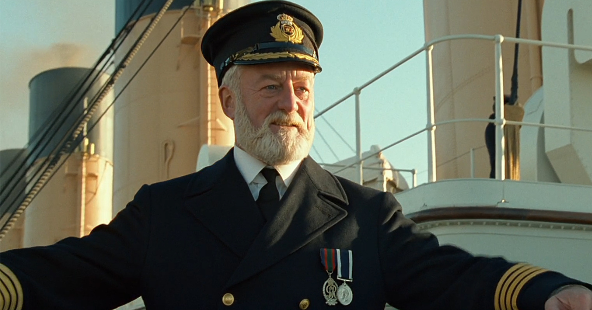 Bernard Hill quien interpretó al capitán en Titanic murió a los 79 años