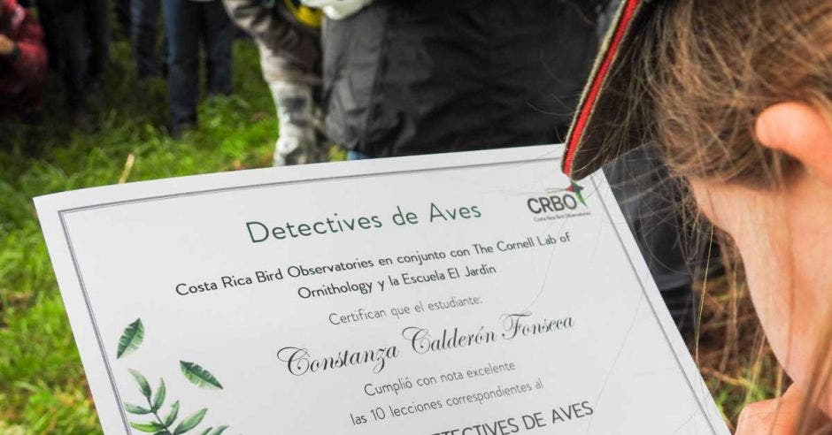 Diploma que certifica como detective de aves.