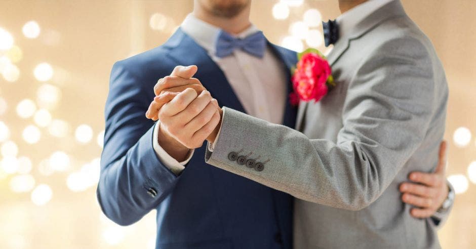 El matrimonio igualitario dará a las personas del mismo sexo los derechos que hoy gozan las parejas heterosexuales en cuanto a la división de bienes en caso de separación, adopciones y herencia, entre otros derechos. Shutterstock/La República.
