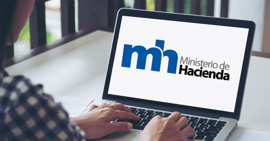 Computadora con logo de Hacienda