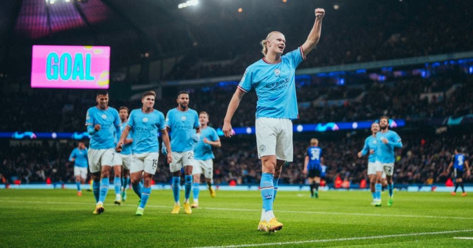 El noruego Erling Haaland del Manchester City tiene deslumbrado a todo el planeta fútbol con su talento. Cortesía/La República.