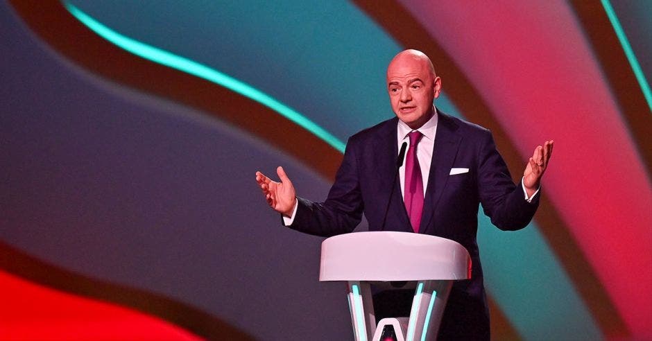 Gianni Infantino, presidente de la FIFA, asegura que garantizarán que todos sean bienvenidos a la Copa del Mundo en 2026.