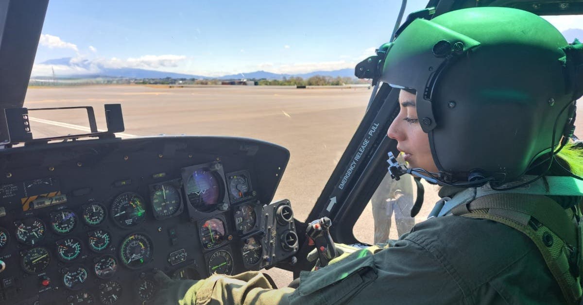 Costa Rica Cuenta Con La Primera Mujer Capitana De Aviación De Helicóptero Uh1 2253