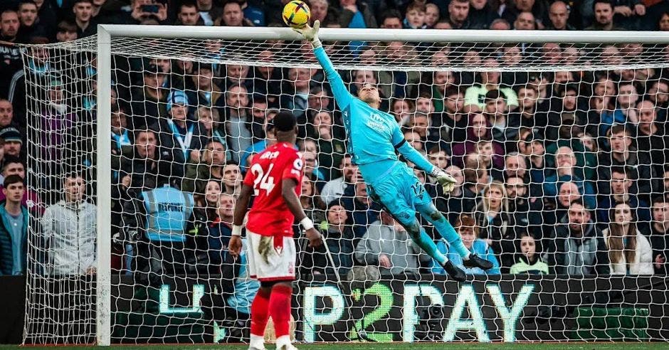 Keylor Navas, portero del Nottingham Forest Football Club. Archivo/La República.