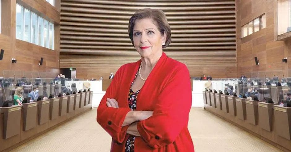 Pilar Cisneros destacó en primer año por asistir a todas las sesiones ...