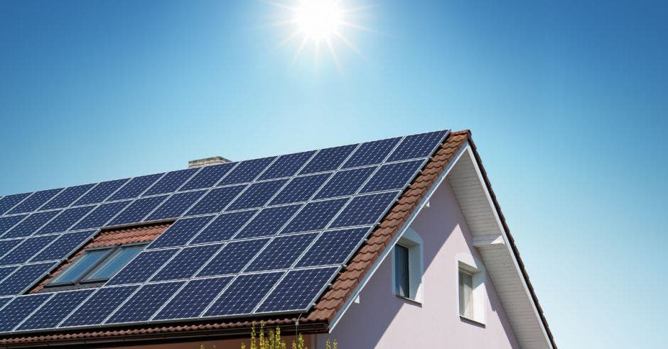 tarifas regirán comercialización energía generación distribuida origen solar hogares negocios sistema eléctrico nacional entrarían regir setiembre próximo estimaciones autoridad reguladora servicios públicos