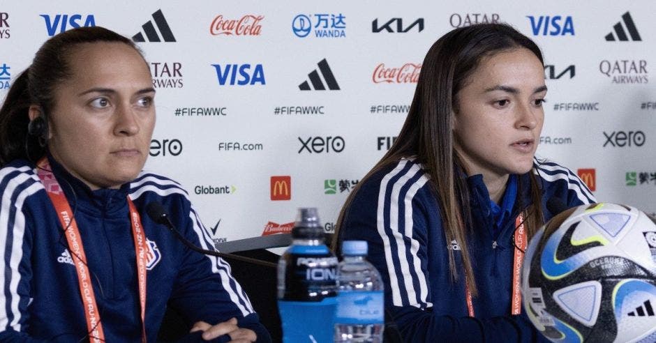 Amelia Valverde y Melissa Herrera. Fedefutbol/La República