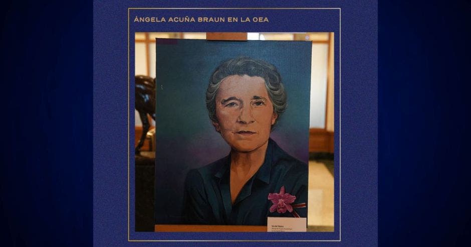 Angela Acuña