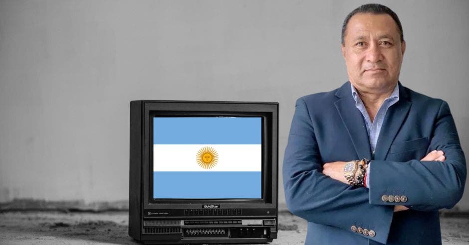 mantener medios comunicación estatales no se justifica ninguna manera juan manuel campos abogado experto telecomunicaciones representante empresa ciber regulación decisión tomada javier milei presidente electo argentina privatizar medios estatales radio televisión otros debería ser copiada costa rica