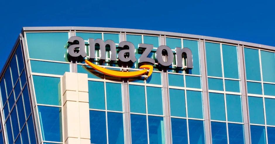 orientándose mercado más corporativo firma tecnológica estadounidense amazon anunció esta semana nueva herramienta inteligencia artificial generativa bautizada Q capaz sintetizar contenidos, optimizar procesos comunicación asistir empleados tareas cotidianas