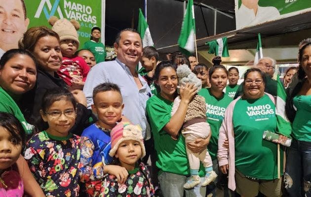 La idea de Mario Vargas, candidato a alcalde por San José, es brindar nuevas oportunidades a los vecinos del cantón. Cortesía/La República