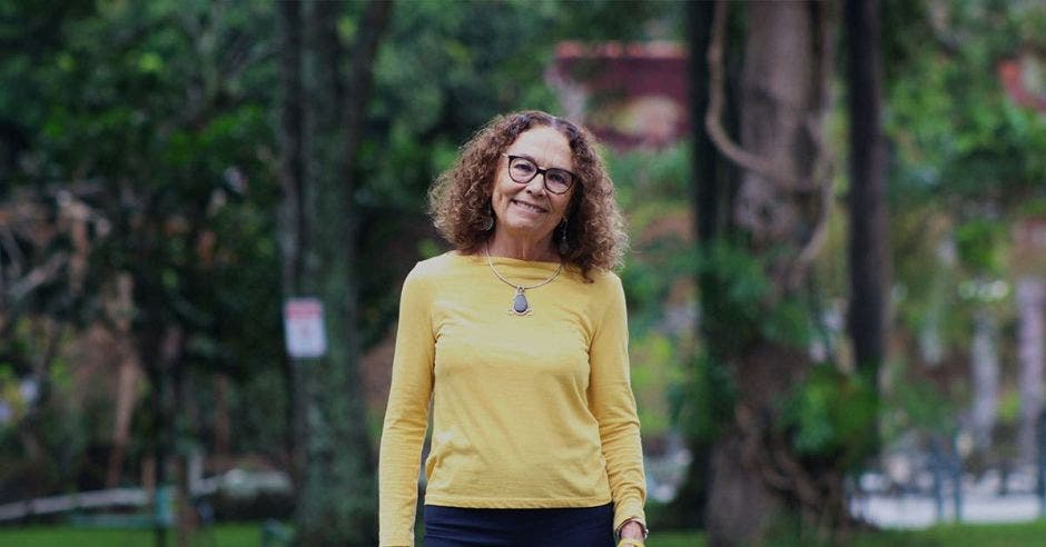 Patricia Mora, aspirante del Frente Amplio a la alcaldía de San José. Cortesía/La República.