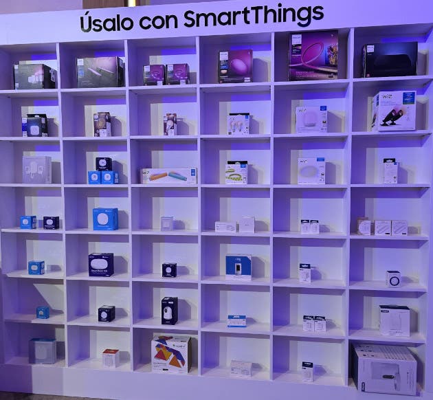 Samsung presentó recientemente últimas tendencias aplicaciones inteligencia artificial internet de las cosas en diversas líneas de portafolio celulares electrodomésticos televisores plataforma smartthings