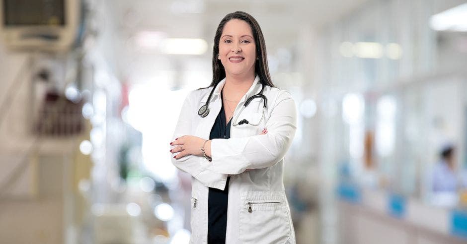 Kristel Campos, médico y directora de las sedes periféricas de Hospital Metropolitano