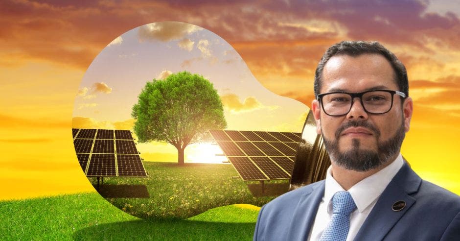 El ICE anunció que en los próximos días firmará contratos con cinco empresas para desarrollar proyectos solares. En total, se inyectarán 86 megavatios de esta fuente energética, según Marco Acuña, presidente del instituto. Cortesía/La República.
