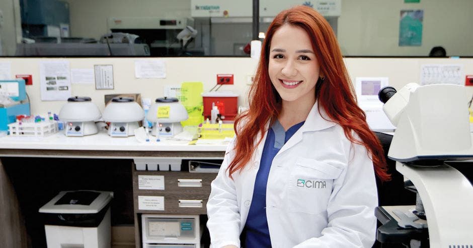 Andrea Céspedes, Microbióloga y Química Clínica del Hospital CIMA San José