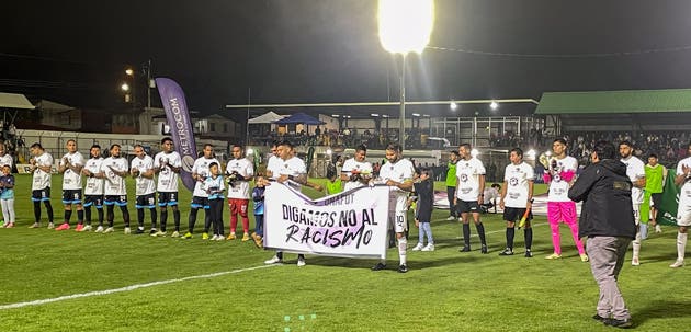 Metrocom y Unafut demuestran que la colaboración entre empresas y organizaciones deportivas puede generar un impacto significativo en la sociedad, promoviendo valores fundamentales y brindando oportunidades para un futuro mejor.  Fotografía: activación campaña estadio José Rafael “Fello” Meza. Cortesía/La República.