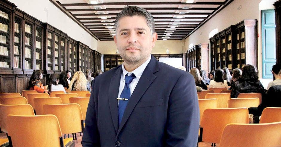 “Este programa continúa siendo una apuesta por la cultura emprendedora en los jóvenes, Costa Rica cada vez más ve el valor en emprender y una opción a trabajos estables y con un gran potencial de crecimiento”, destacó Christian Rucavado, viceministro de Economía, Industria y Comercio. Cortesía/LA REPÚBLICA.