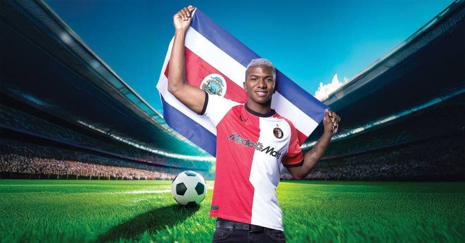 El debut de Mitchell en la Champions fue en una noche de pesadilla para el Feyenoord/La República