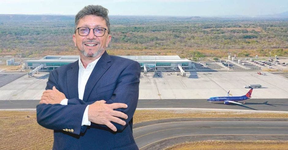 César Jaramillo, gerente general de Guanacaste Aeropuerto. Cortesía/la República.