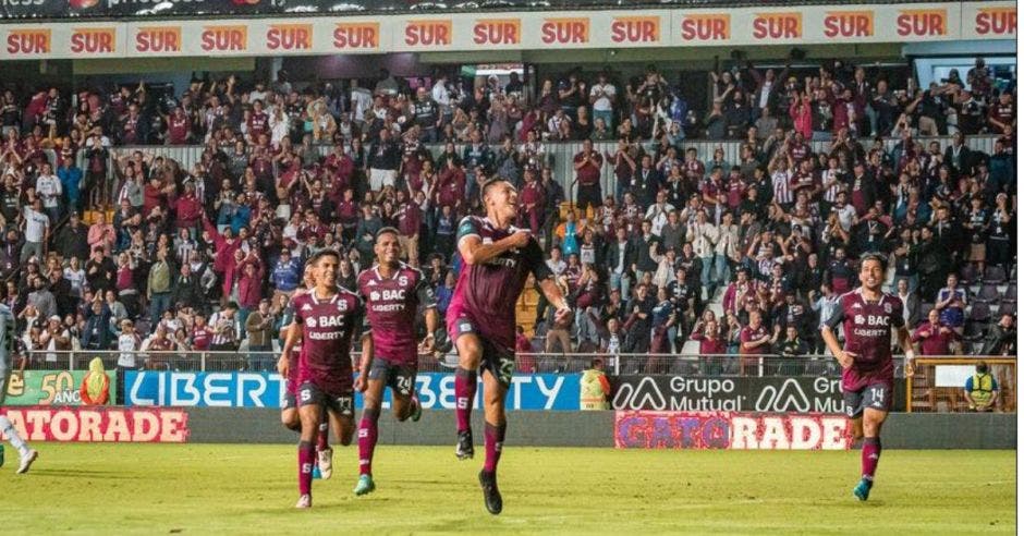 Saprissa/La República