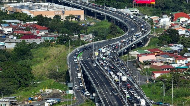 El viaducto es la obra principal del proyecto de Circunvalación. Es el puente elevado más largo del país con más de 1,5 kilómetros de extensión. Cortesía/La República.