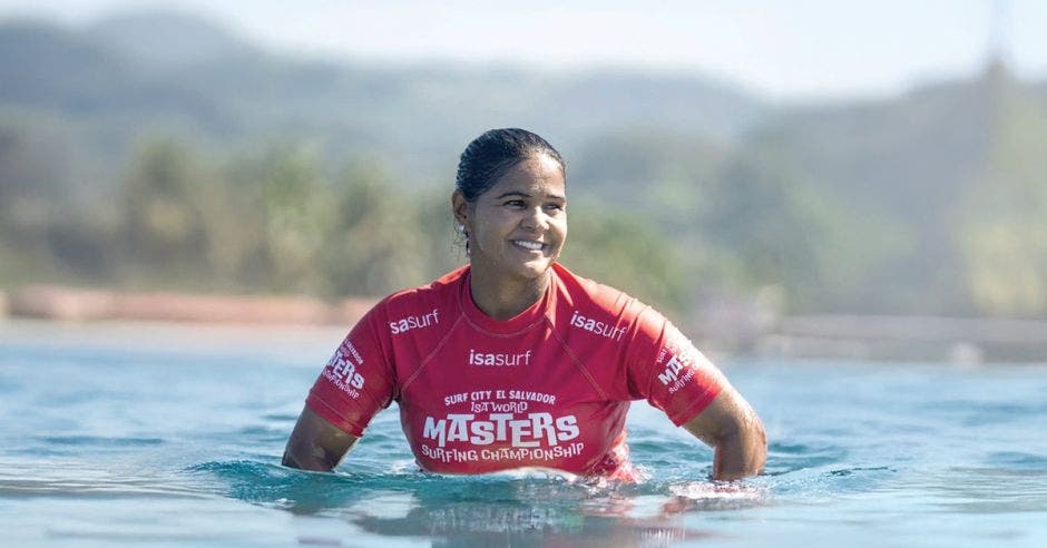 Gilbert Brown ganó la medalla de plata y Lisbeth Vindas también obtuvo una de cobre para el medallero tico.Federación de Surf de Costa Rica/ La República