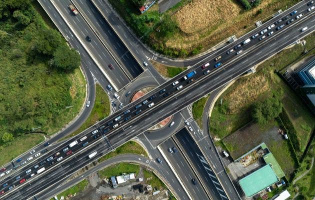 La obra tiene dos intersecciones de 3 niveles, incluida una a la altura de la ruta 32. Cortesía/La República.