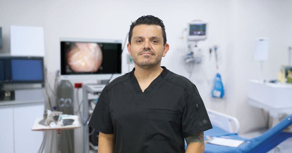 Fabián Chaverri, gastroenterólogo del Hospital Metropolitano