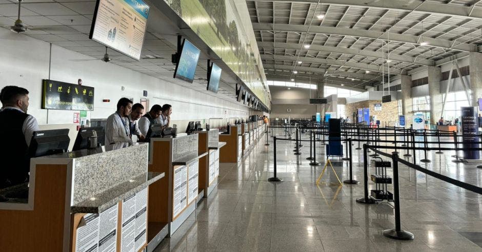 El aeropuerto se encuentra cerrado desde hoy. Cortesía/La República.