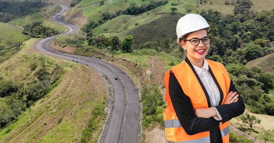 La nueva carretera contará con 4 carriles (2 por sentido de circulación), barreras de protección, espaldones internos y externos, además de pasos para fauna y ganado. (foto con fines ilustrativos) Cortesía/La República