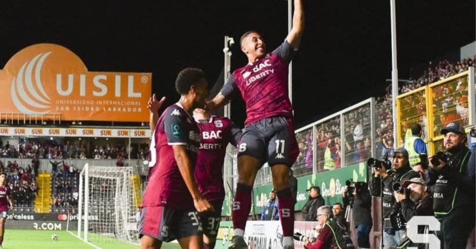 Saprissa/La República