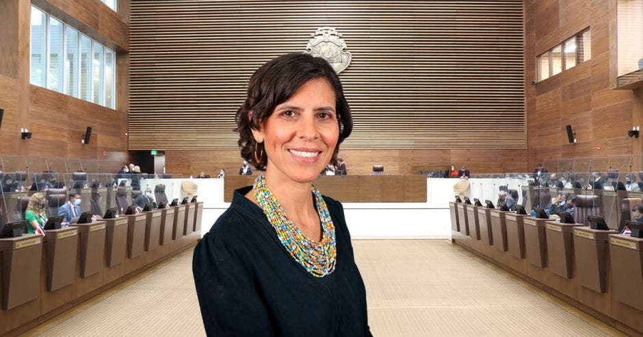 Paula Bogantes, ministra de Ciencia y Tecnología