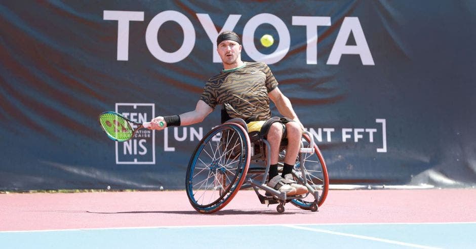 Este año la cita deportiva incluyó a paratenistas, uno de los más destacados del país es José Pablo Gil.Cortesía/La República