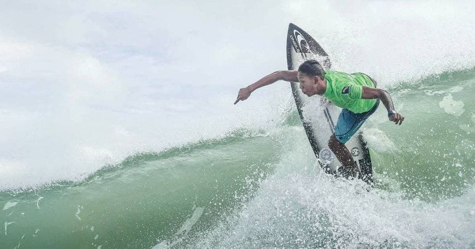 Cóbano es conocida por sus olas y es la cuna de grandes surfistas nacionales.Cortesía/La República