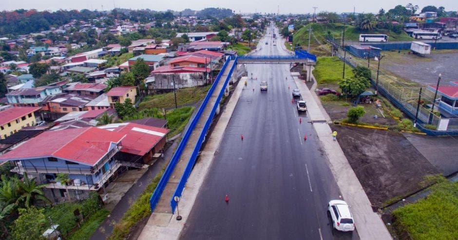 Con esta nueva entrega, ya suman 16 de los 20 puentes peatonales originalmente contemplados en el proyecto. Cortesía/La República