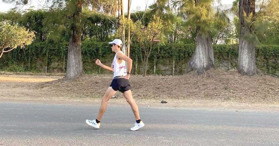 Juan Manuel Calderón fue el representante tico en la categoría élite y cerró su actuación con una medalla de plata.Fecoa/La República